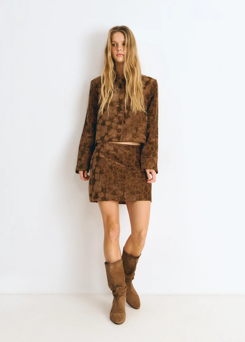 Slouchy boots with kitten heel