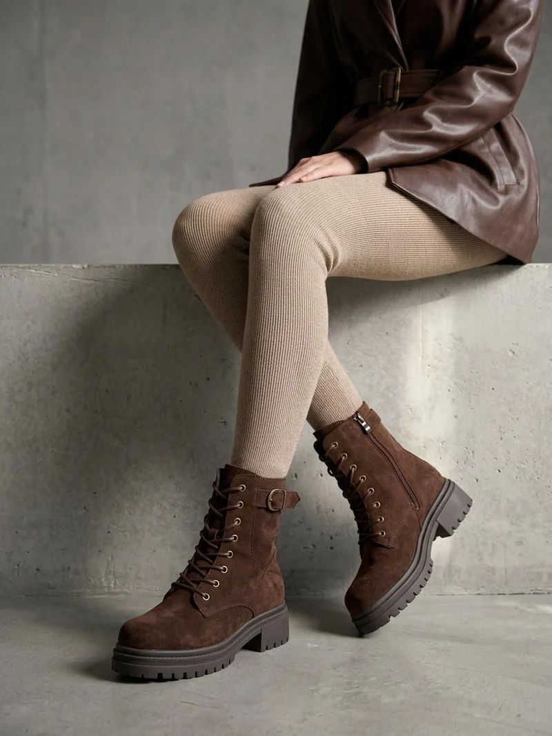 AVA MARRON