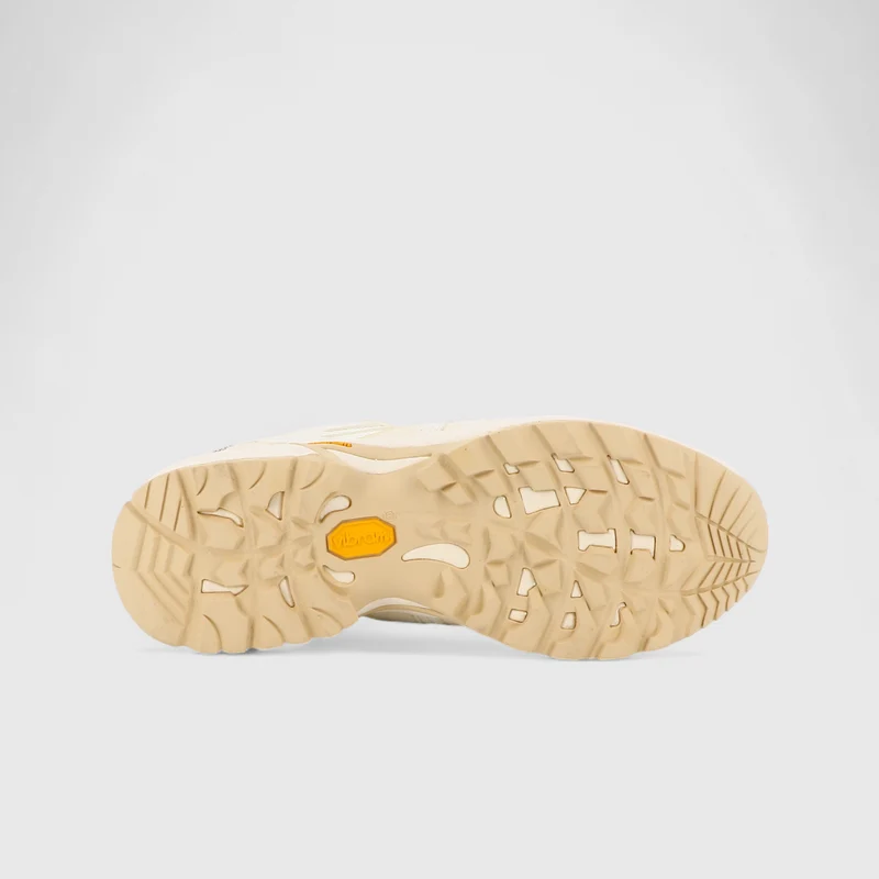 CAPRA - CREAM - BASKETS TECHNIQUES ET DURABLES