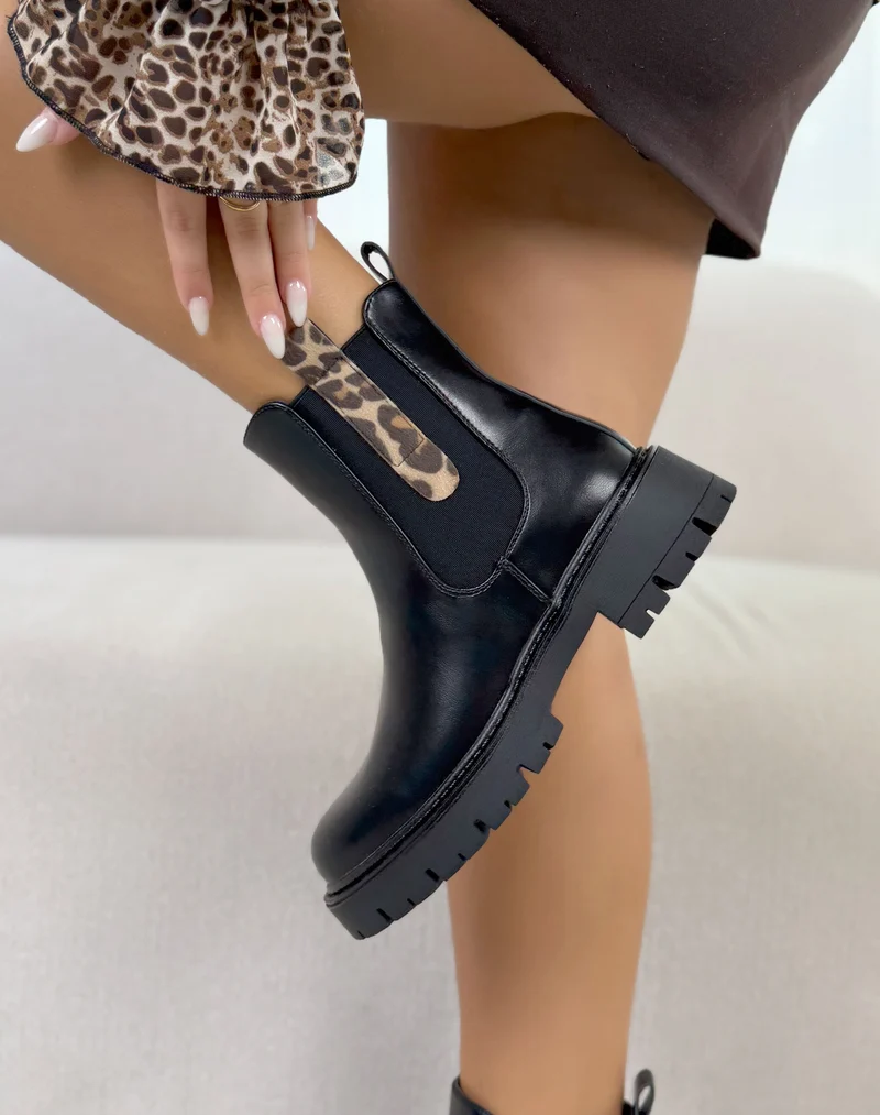 Bottines femme noires tendance à semelle crantée et détail léopard