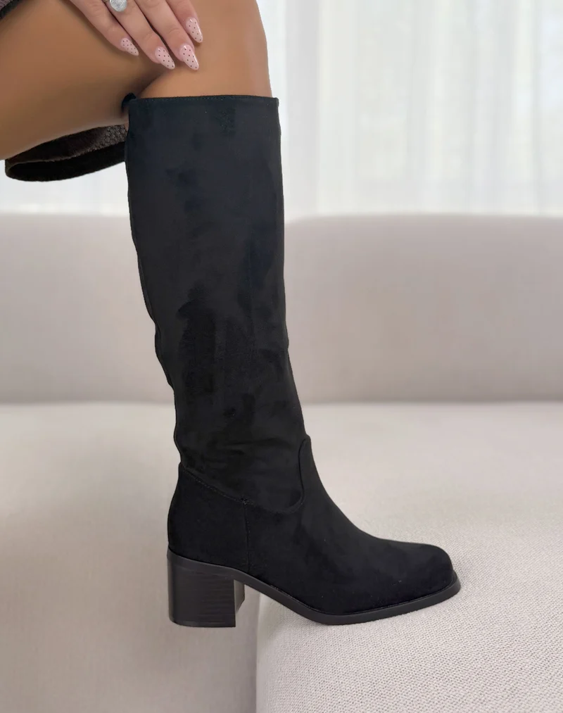 Bottes femme noires élégantes en suédine à talon épais moyen