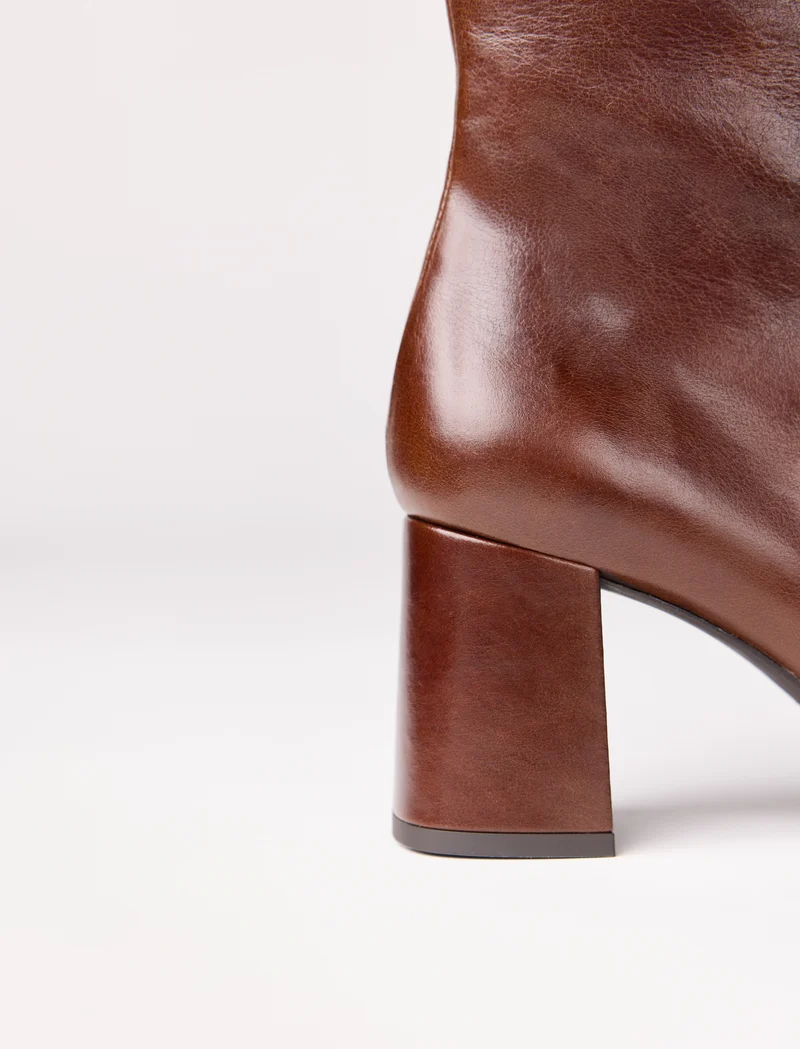 Naomi - Marron