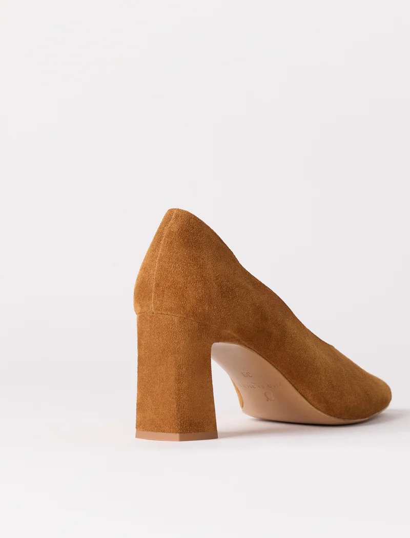 Sophie - Camel
