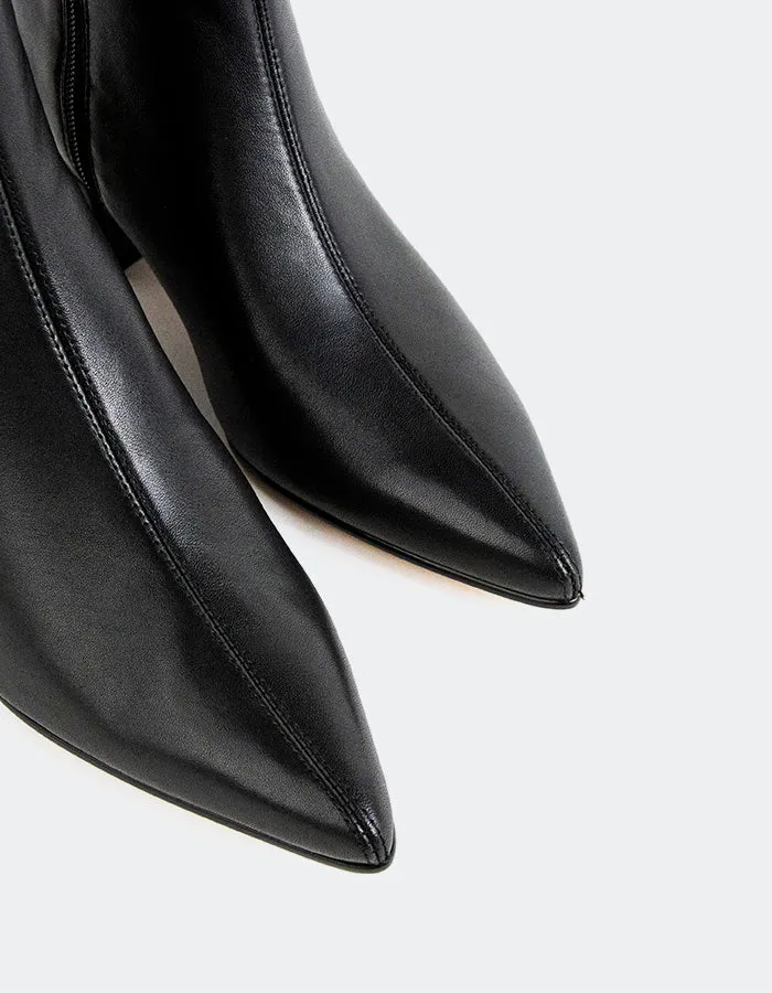 Lorelei Black Leather