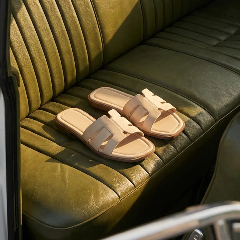 AITANA BEIGE