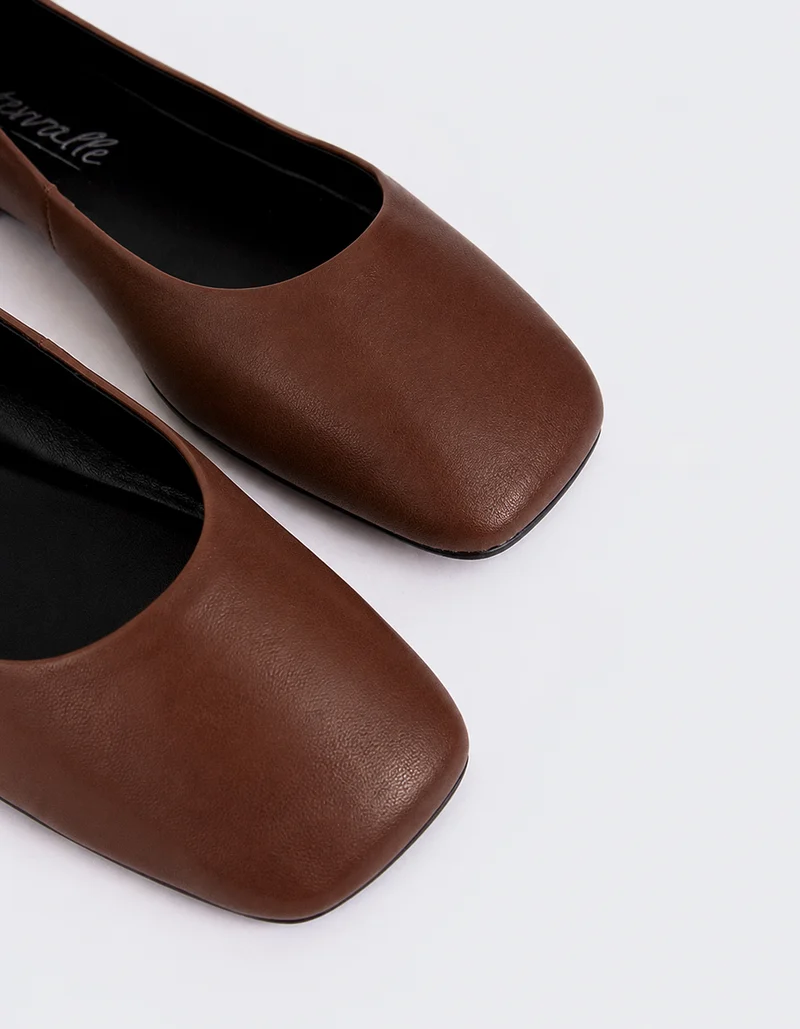 Mekka Brown Leather