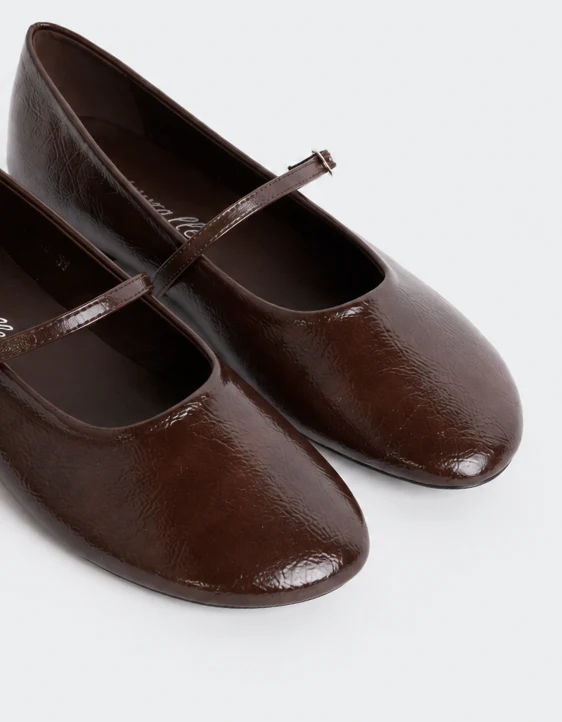 Orsay Brown