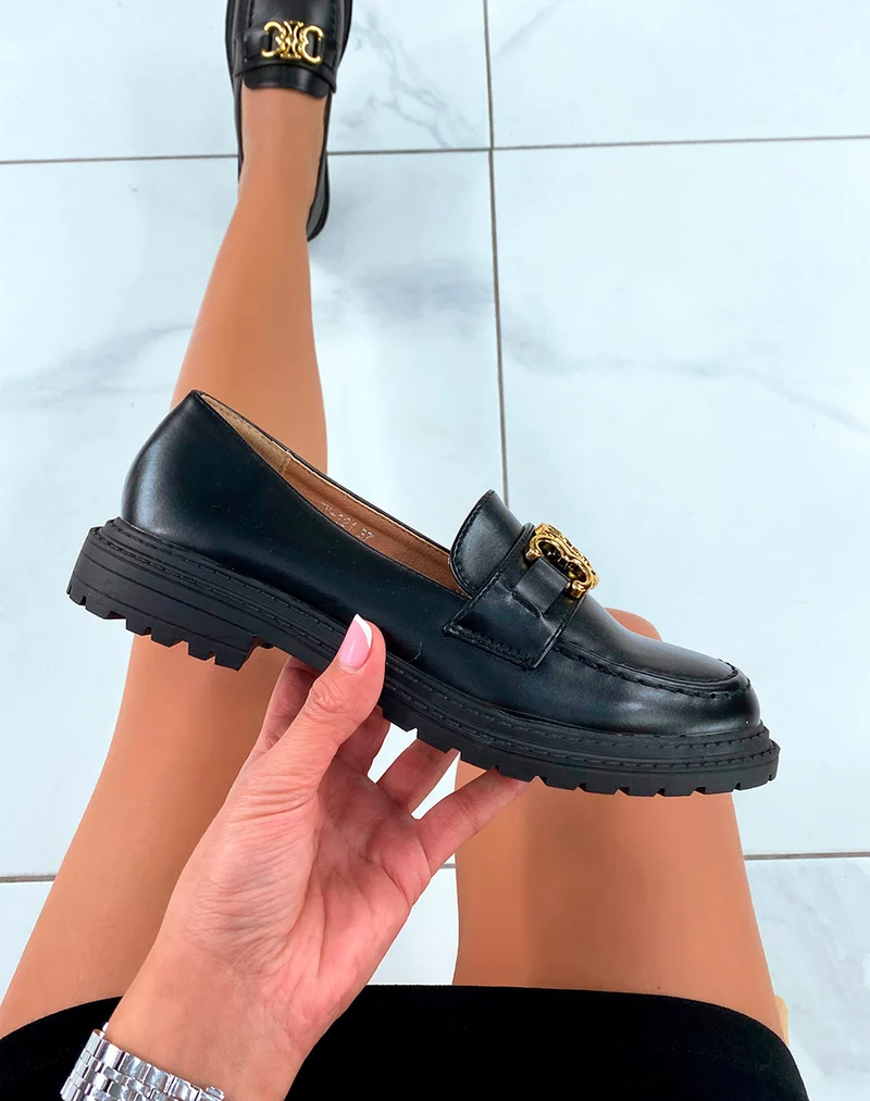 MOCASSINS NOIRES CHICS AVEC DÉTAILS DORÉS POUR FEMME