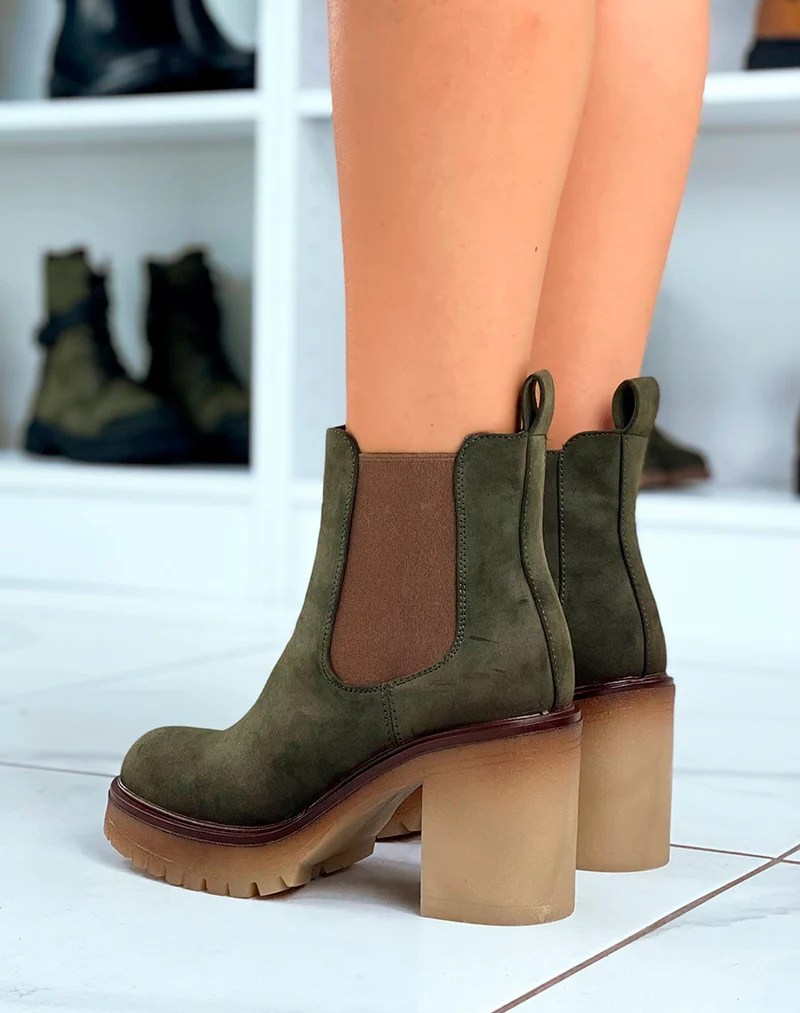 Audace Tendance : Bottines Kaki en Suédine avec Talon et Élastique Marron