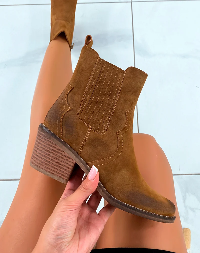 BOTTINES CAMEL ? BOUT POINTU ? EFFET DAIM