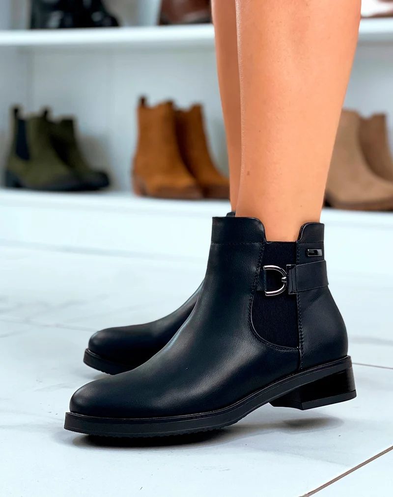 Bottines noires à élastique et détail argentés