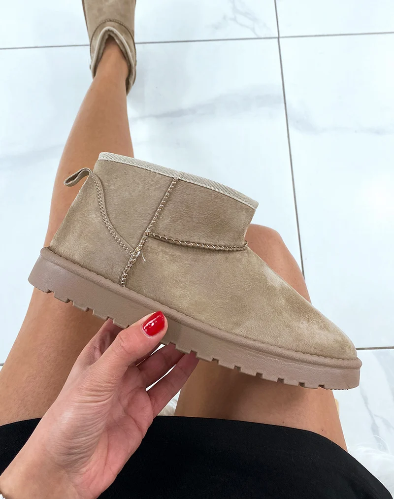 Bottines taupe fourrées en suédine