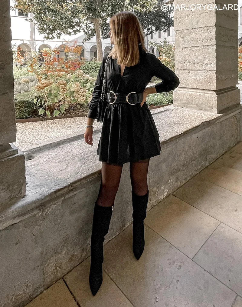 Bottes noires en suédine à talon et bout pointu