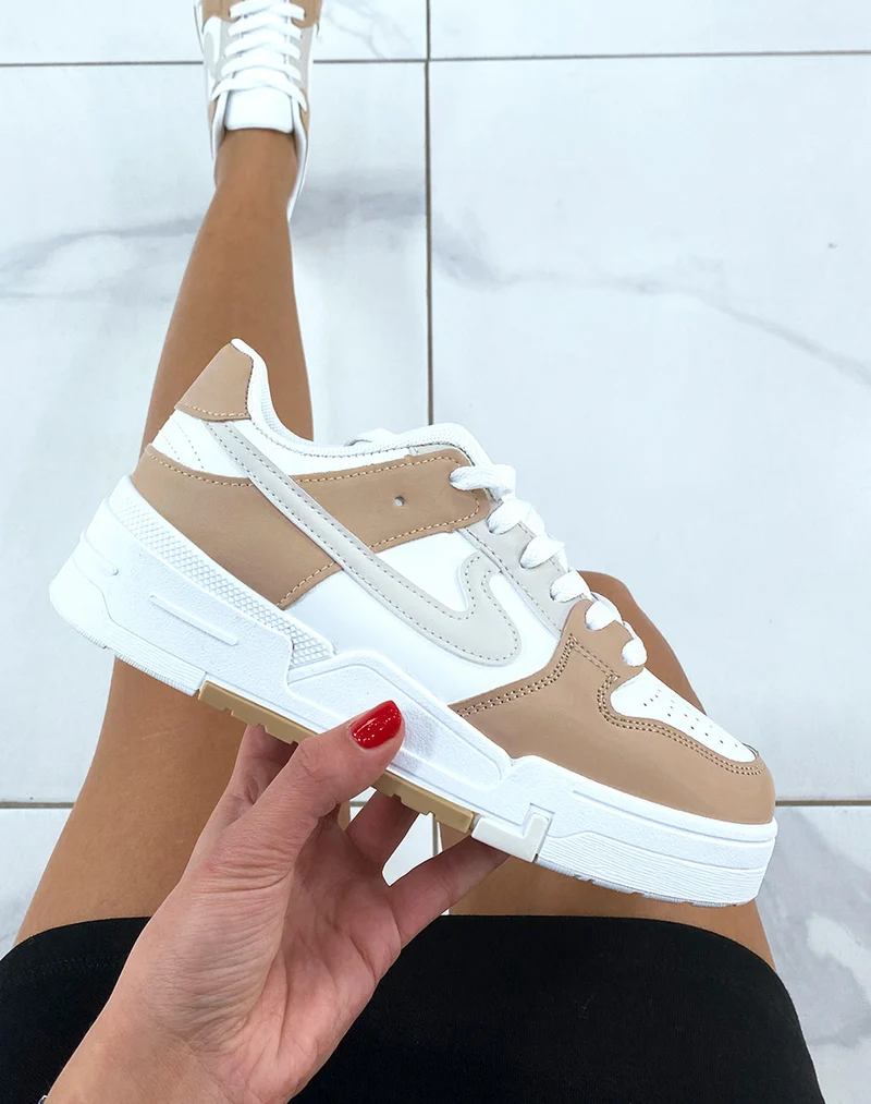 Baskets blanches et beiges