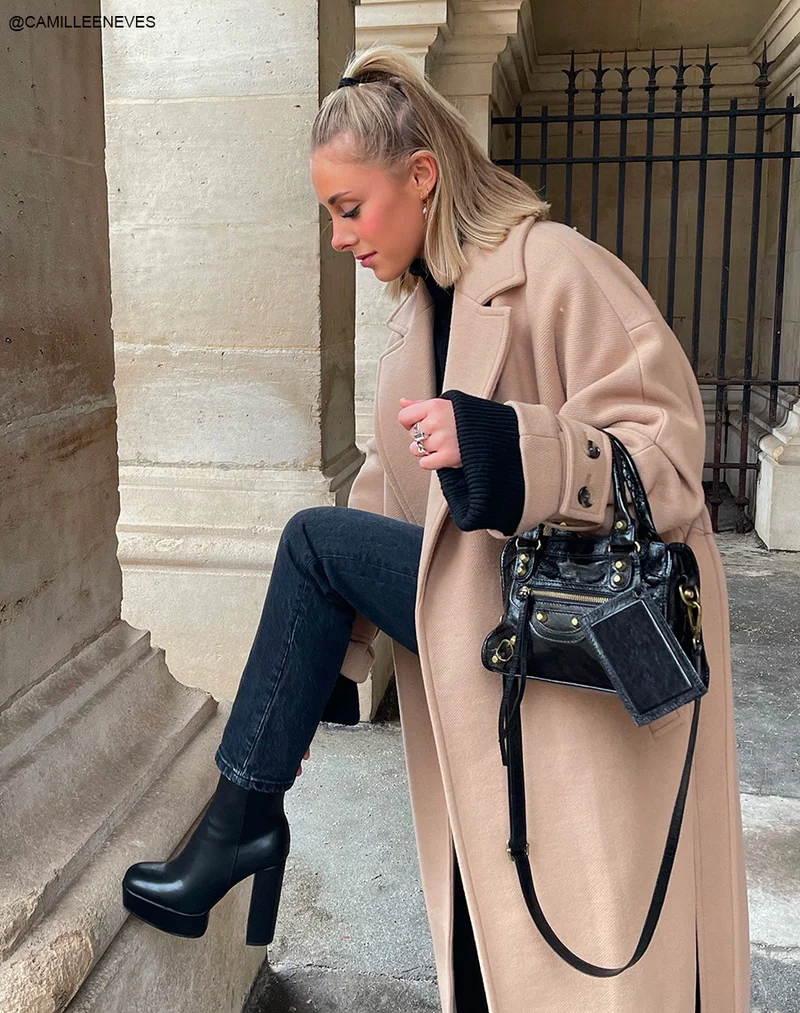 Bottines noires à talon haut et plateforme épaisse