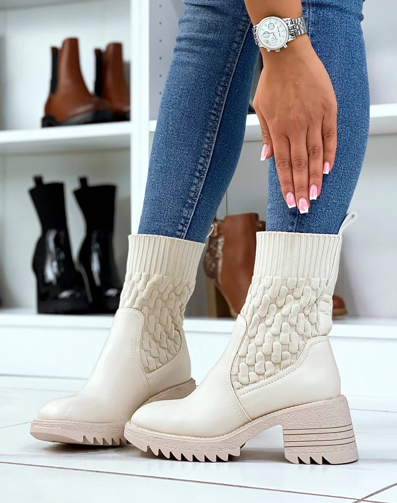Bottines beiges effet chaussette à talon épais à semelle crantée
