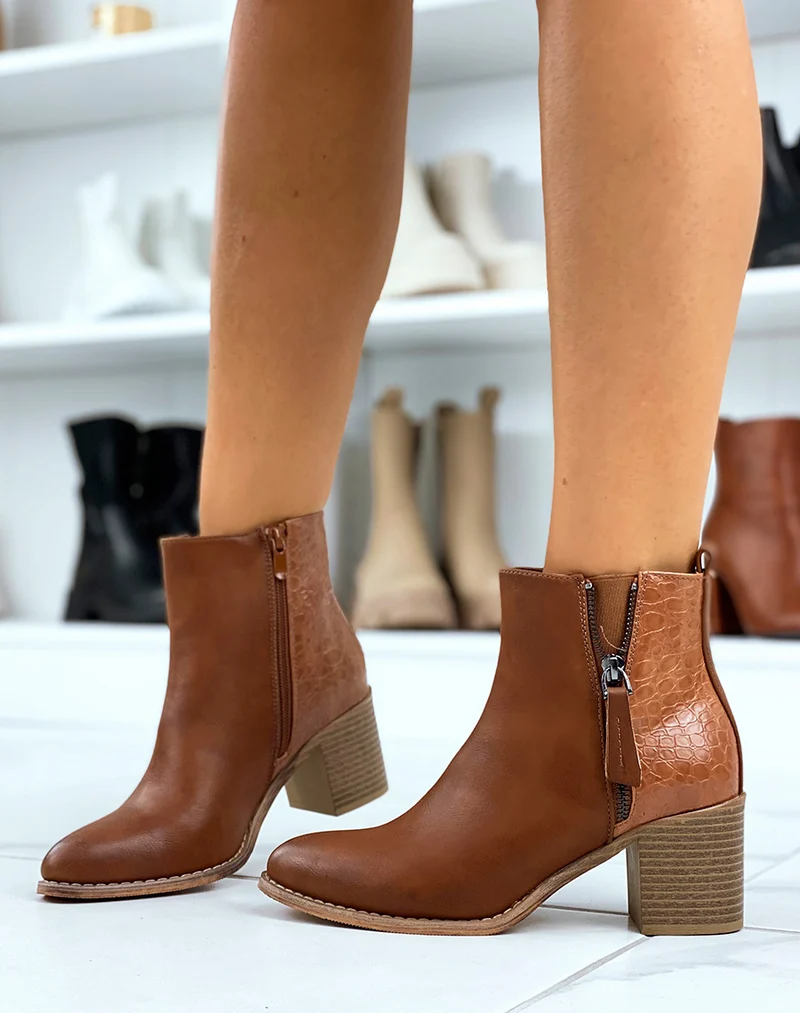 Bottines camel à talons carrés bi-matières effet croco