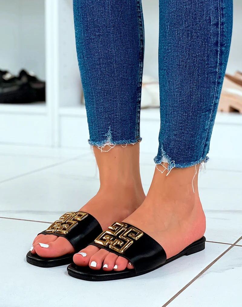 Mules plates noires à motif doré
