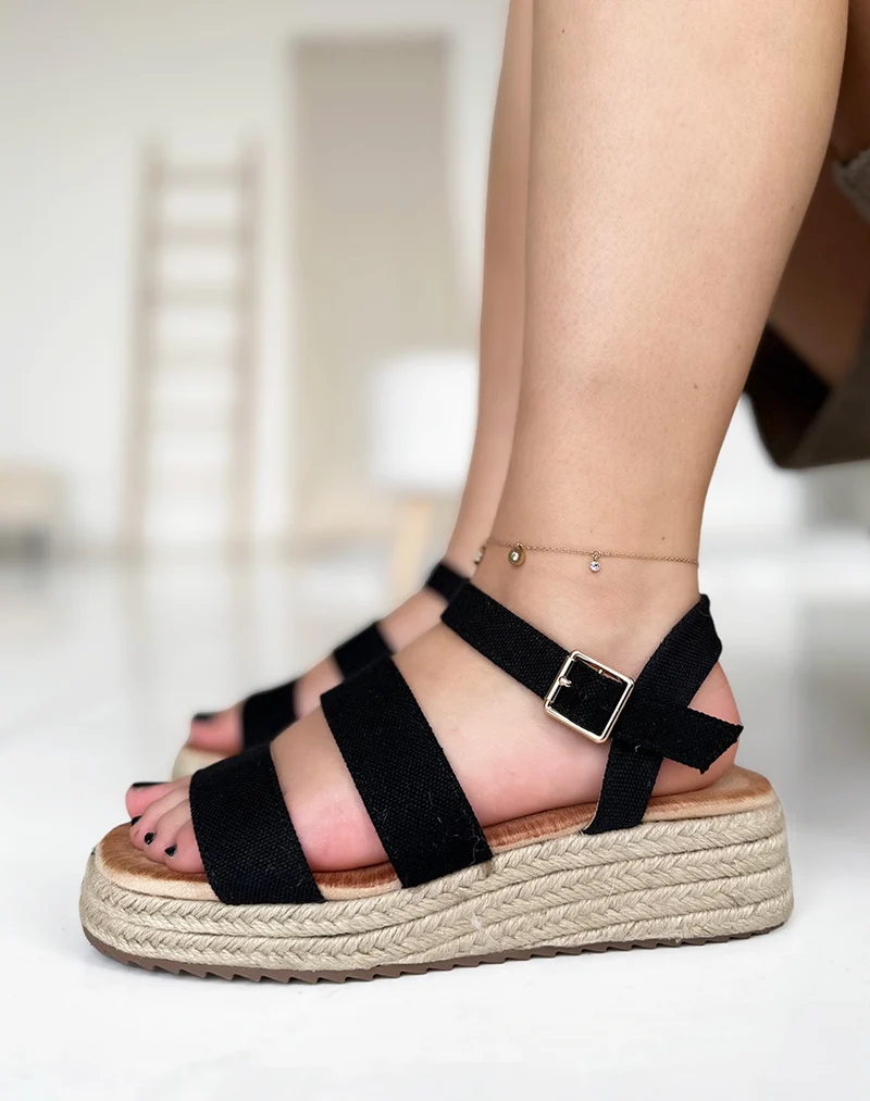Sandales plates noires à doubles sangles en toile avec plateforme en jute