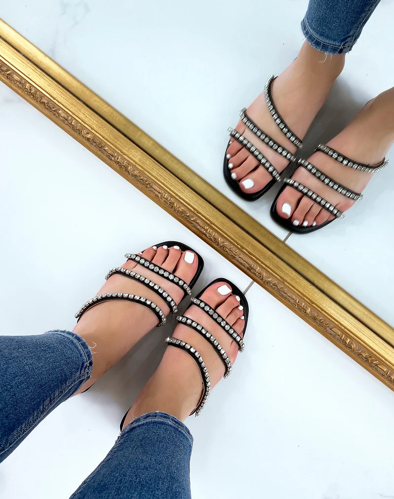 Mules plates noires à triple brides à strass