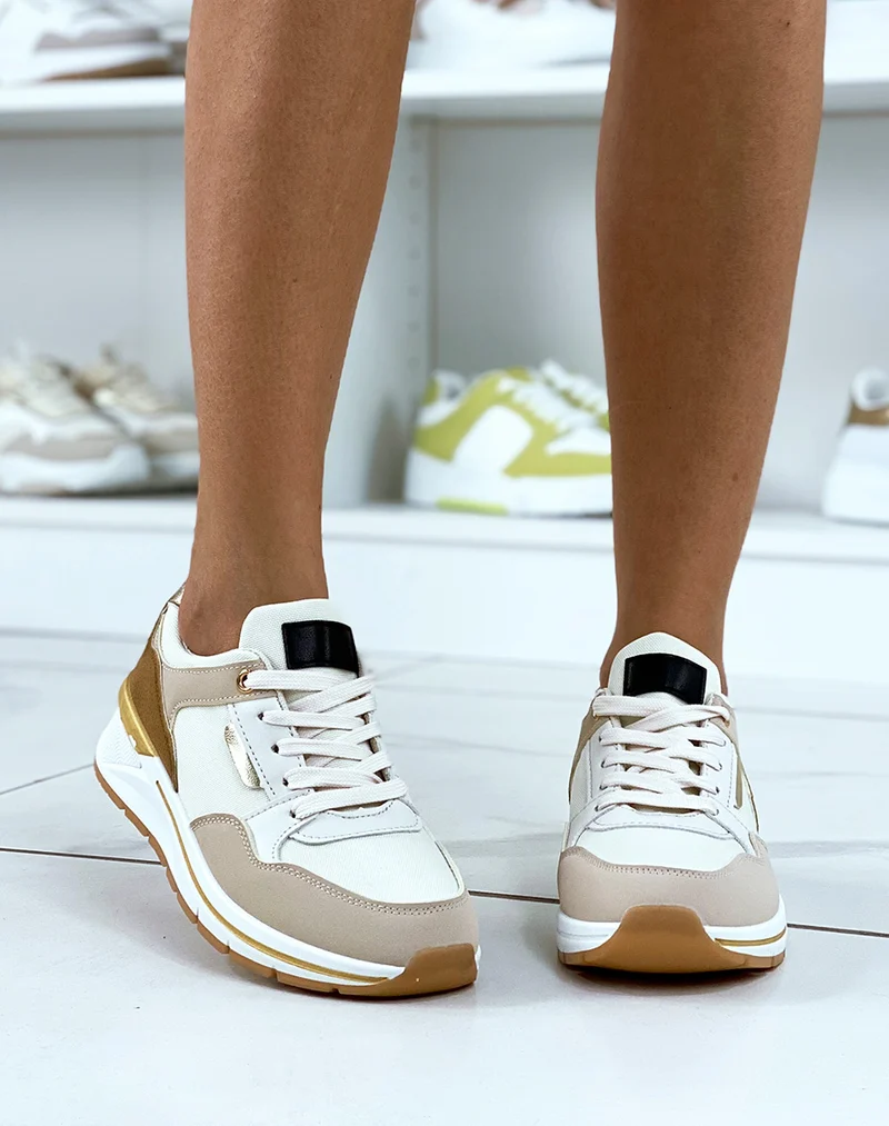 Baskets beiges et marrons à multiples empiècements