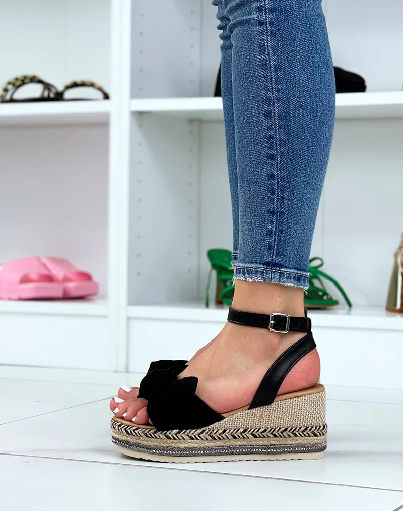 Sandales compensées à noeud en suédine noire et talon en toile de jute coloré