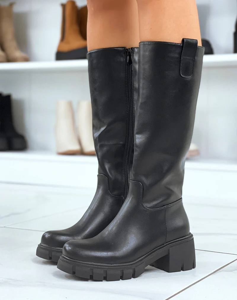 Bottes noires à plateforme épaisse et crantée