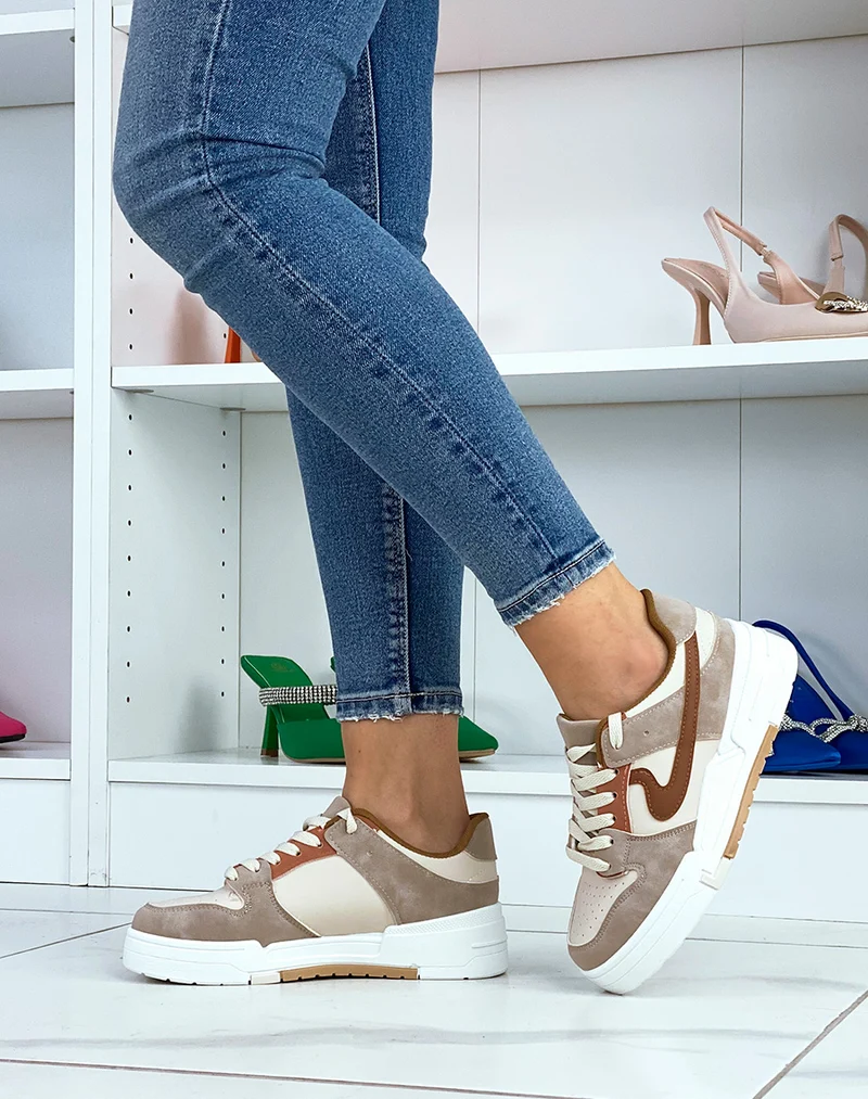 Baskets beiges à détails marrons et nudes