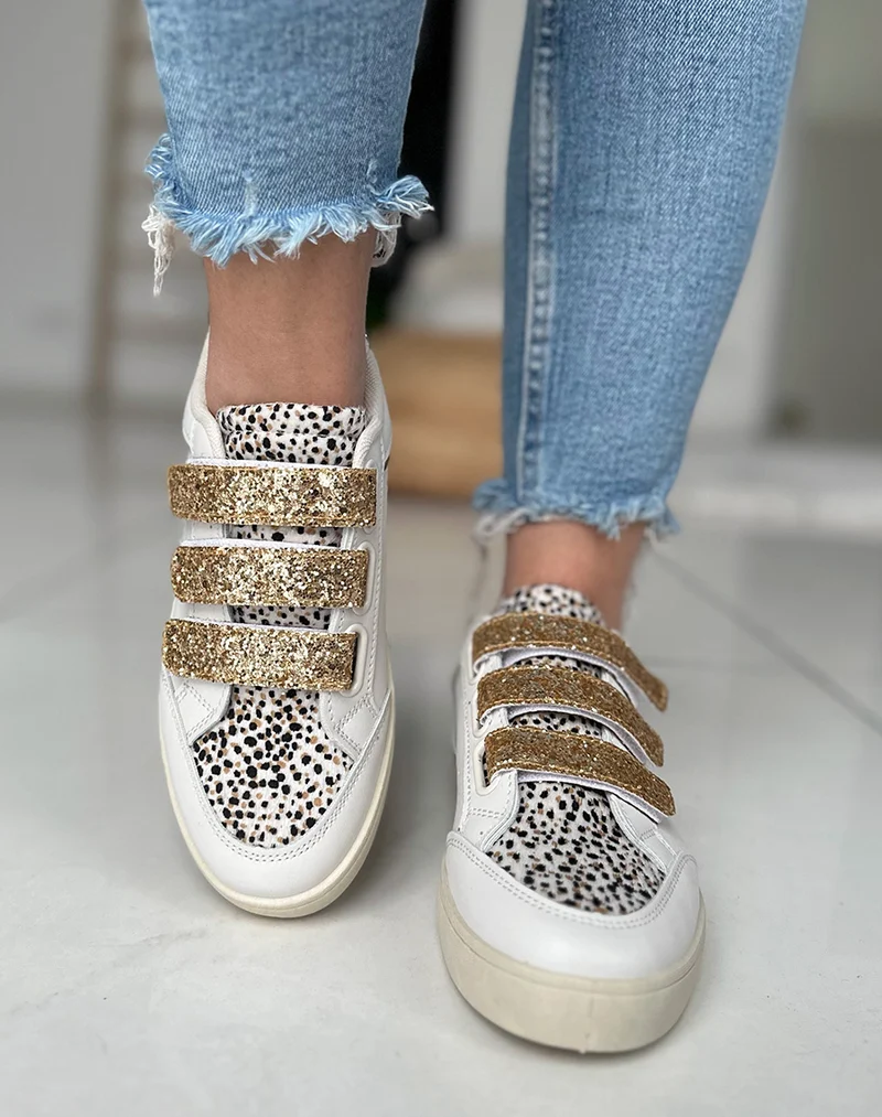 Baskets blanches et dorées pailleté à détails léopard et scratch