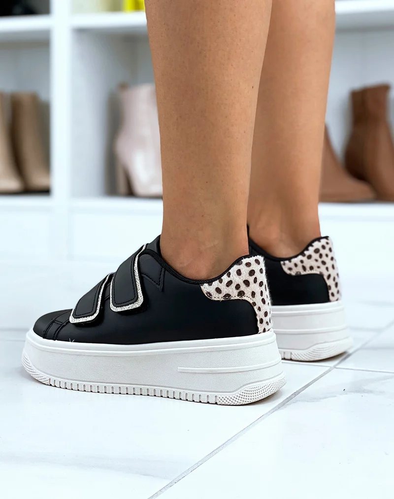 Baskets noires à scratchs et grosse plateforme