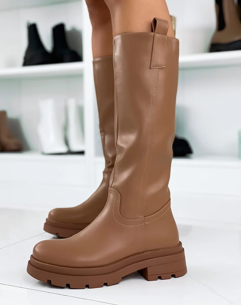 Bottes hautes capuccino à semelle crantée