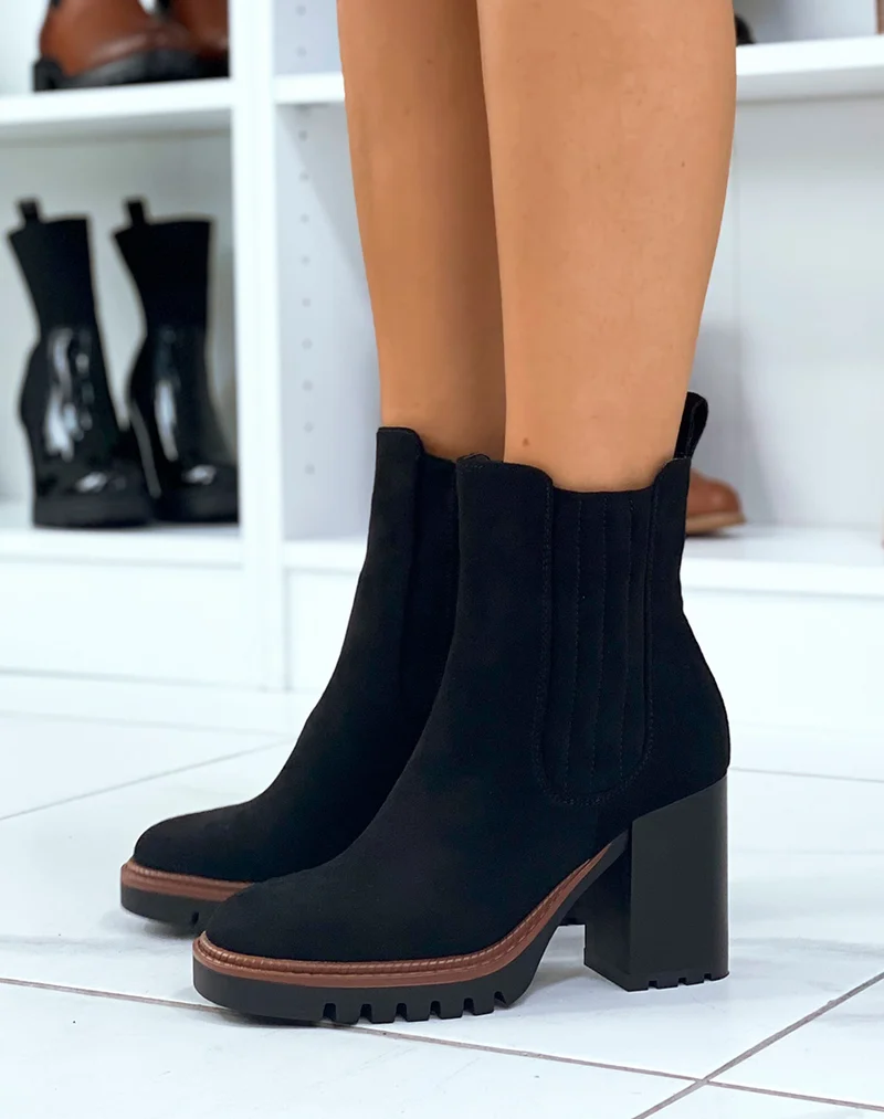 Bottines à talons carré en suédine noire