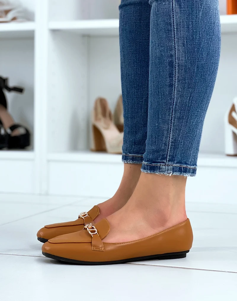 Mocassins plats camel à bijoux dorés à strass