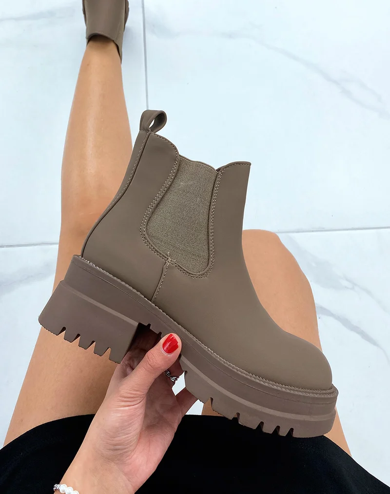 Chelsea boots basses marron gommé