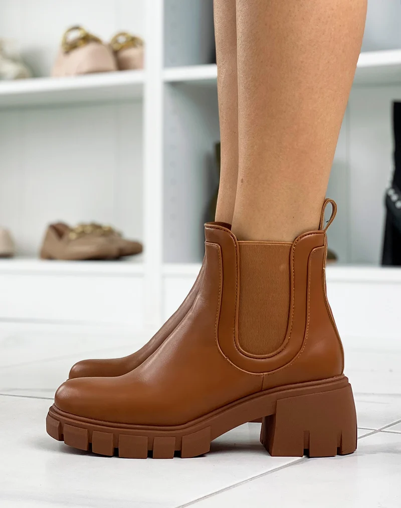 Bottines camel inspiration chelsea à petit talon