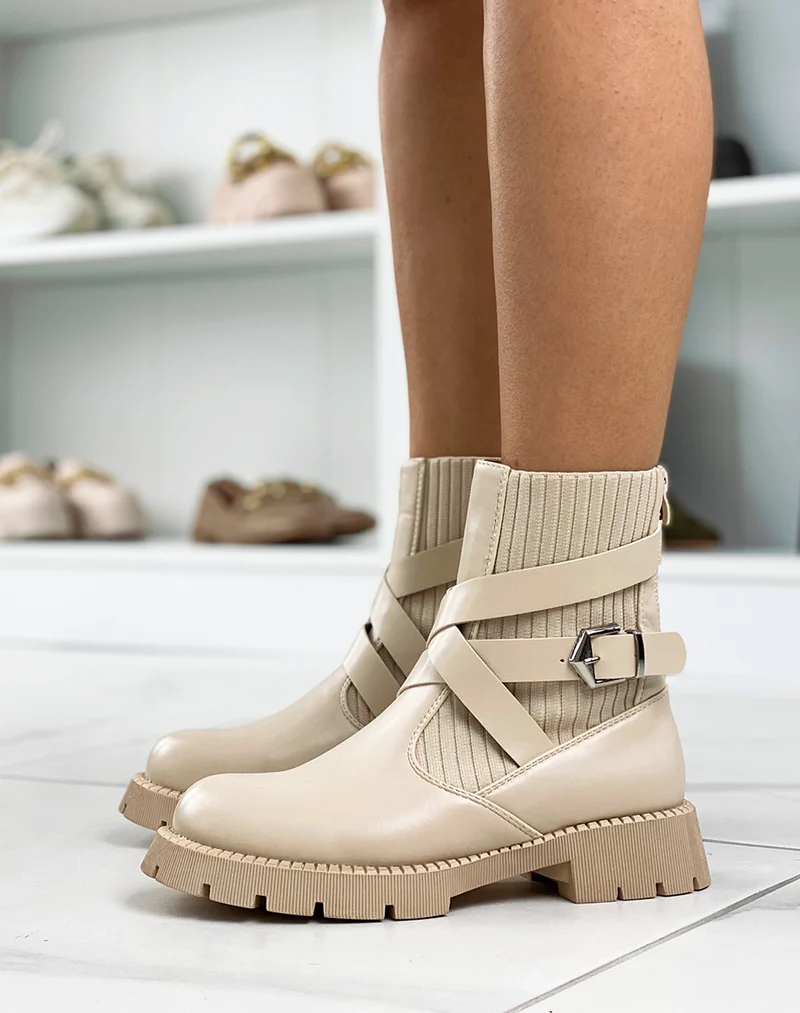 Bottines effet chaussettes à lanières entrecroisées beiges