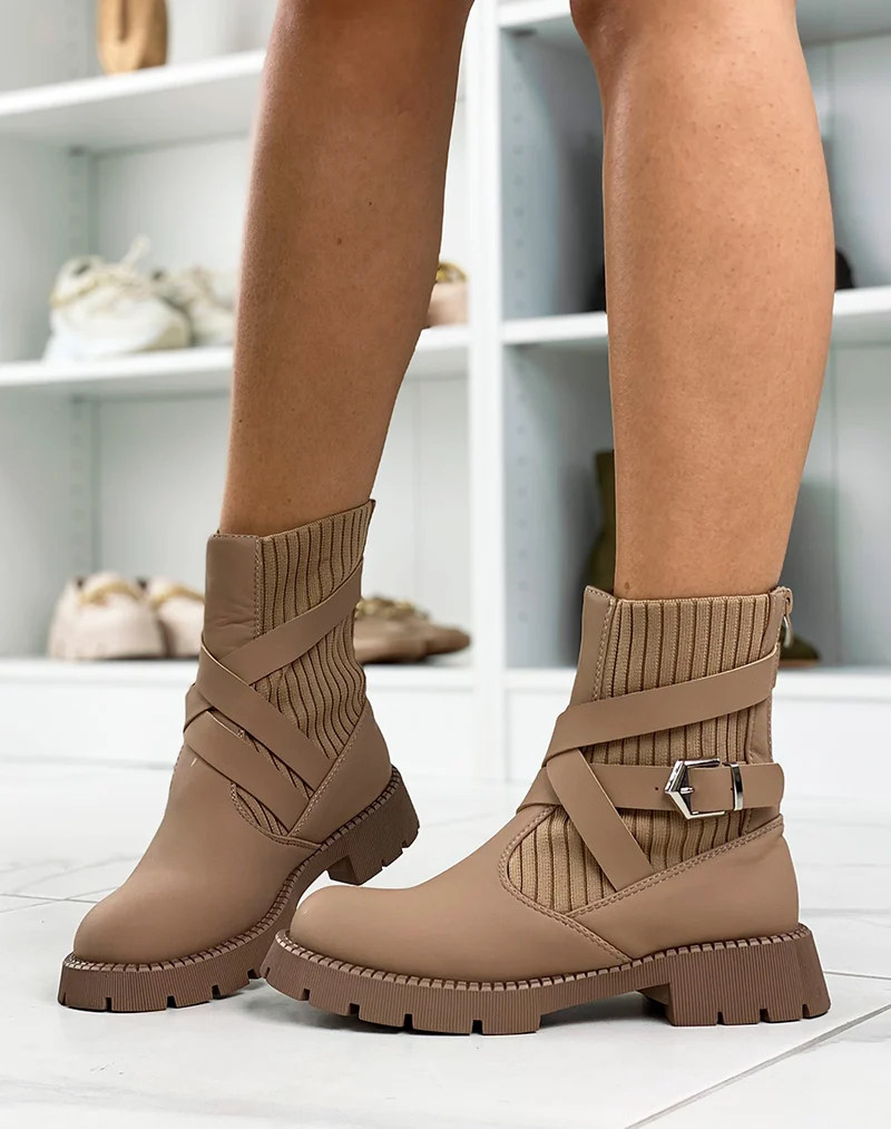 Bottines effet chaussettes à lanières entrecroisées marrons