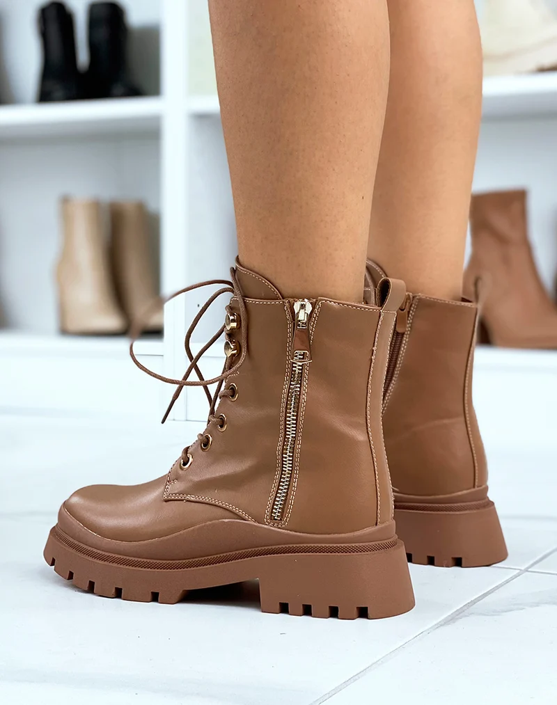 Bottines marron clair à semelle crantée