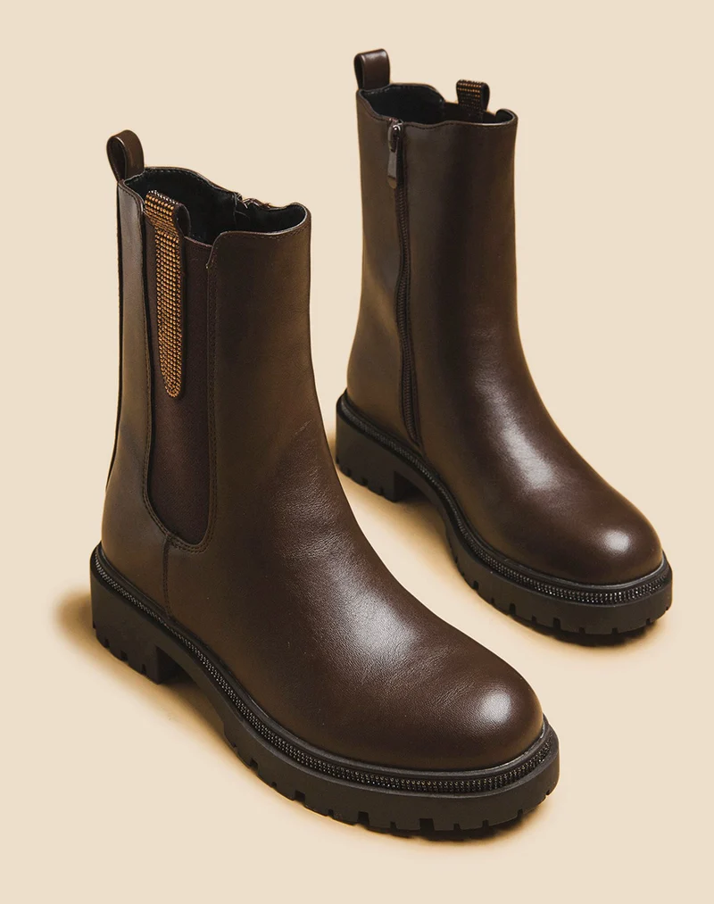 Chelsea boots marrons à détails à strass
