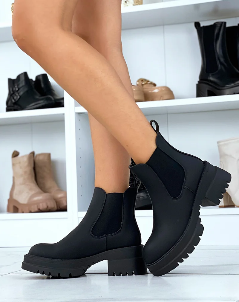 Chelsea boots basses noir gommé