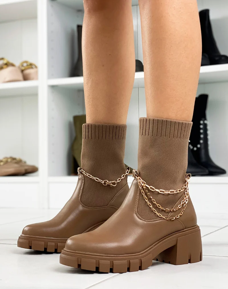 Bottines marrons style chaussette à triple chaînes à talon