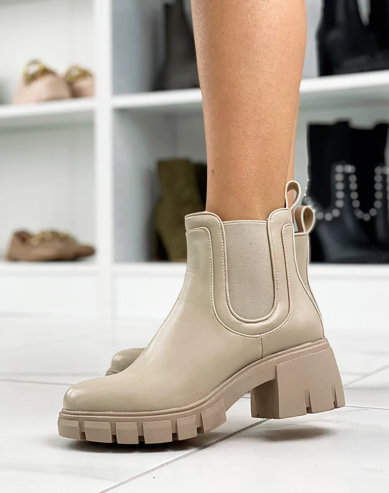 Bottines beiges inspiration chelsea à petit talon