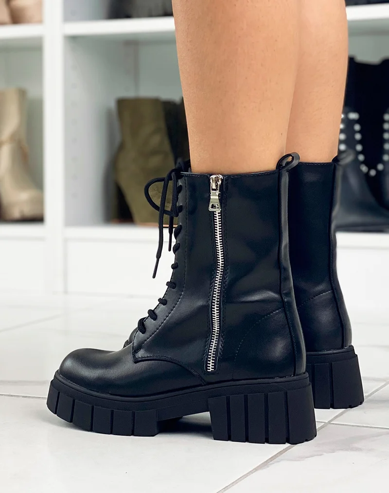 Bottines montantes noires zipées talonnées