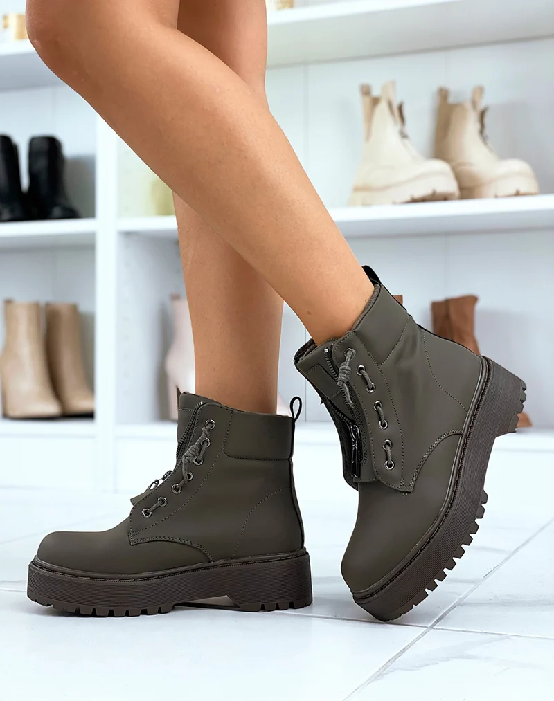 Bottines basses kaki gommées molletonnées
