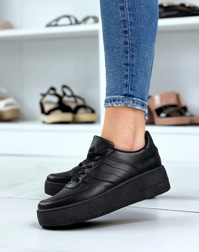 Baskets noires à grosse plateforme