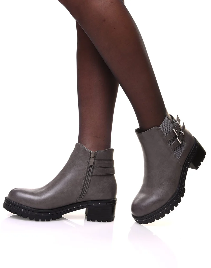 Bottines grises à semelle crantée et cloutée