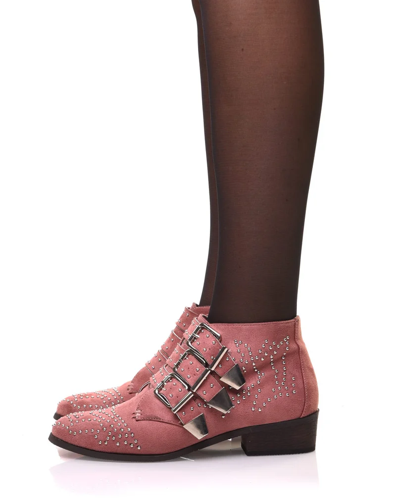 Bottines plates roses en suédine cloutées