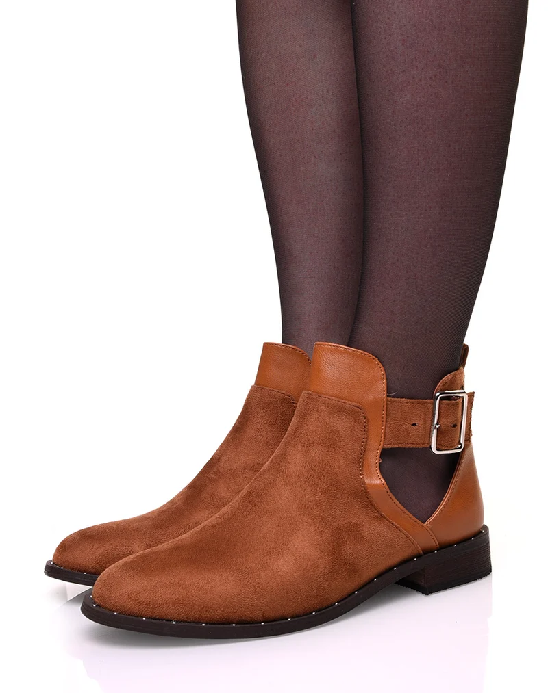 Bottines camels bi-matières ajourées cloutés