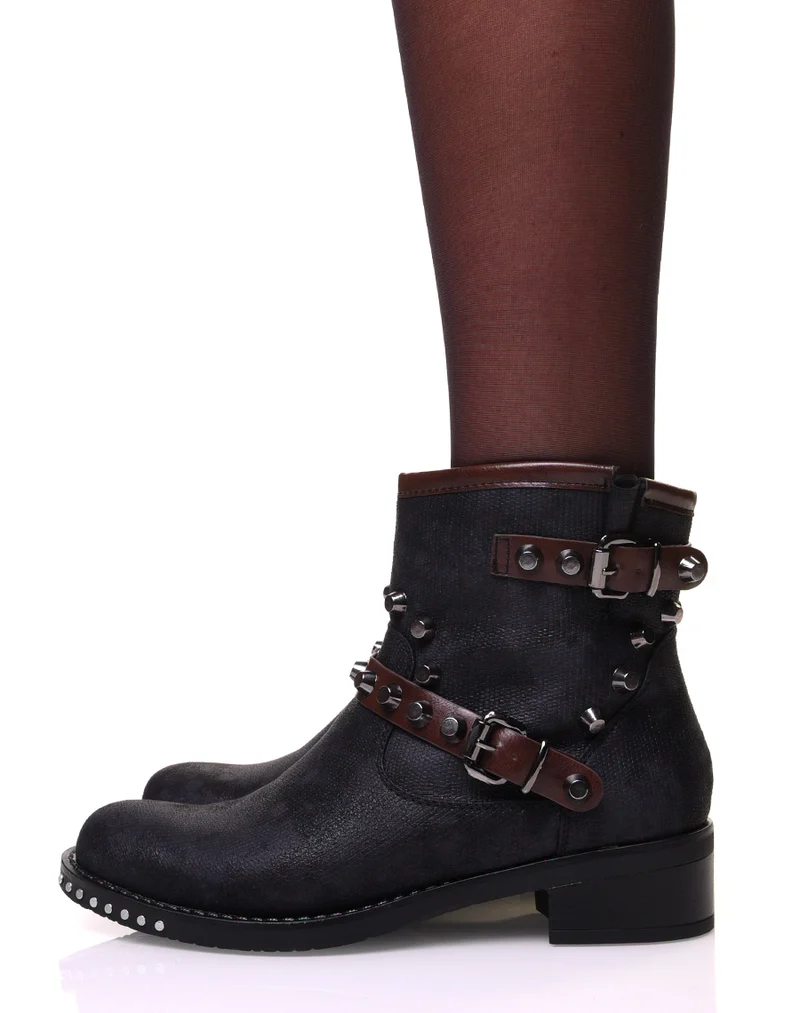 Bottines noires à sangles ornées de clous