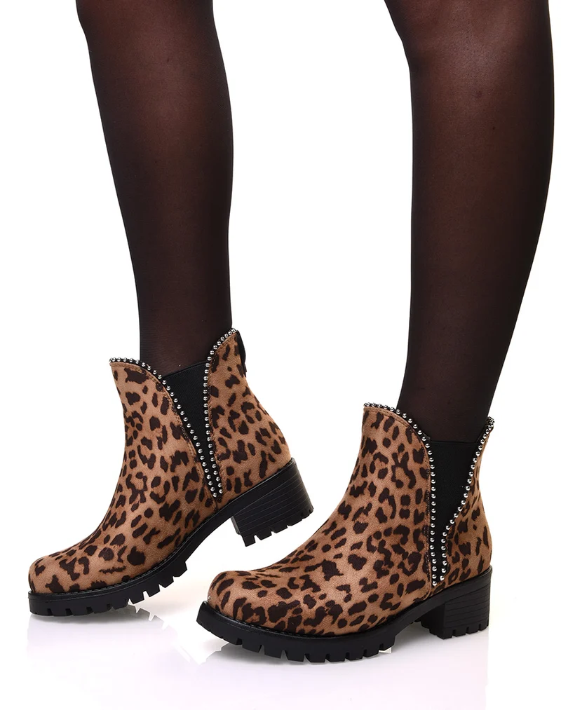 Chelsea boots semelles crantées léopard à clous ronds